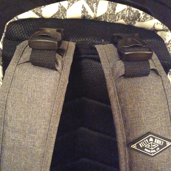 Kelty Backpack Chevron stripes & everything. - Picture 11 of 12